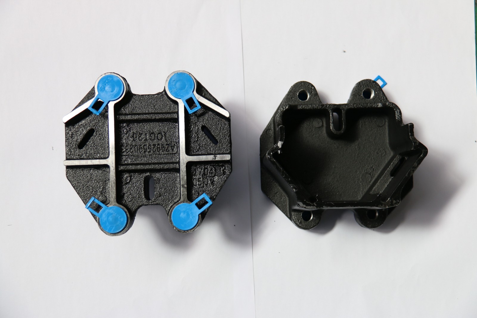 233前橡膠支承殼體